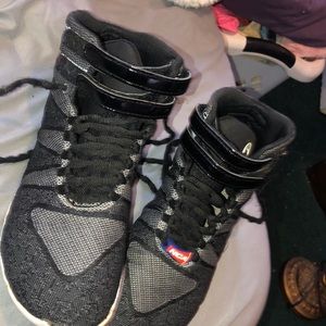 nfinity titans cheer shoe